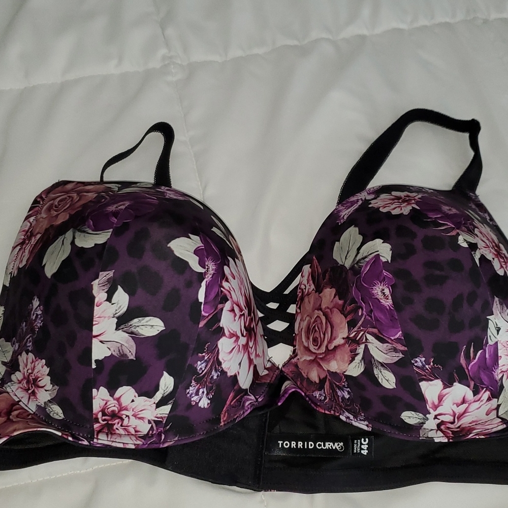 New Torrid 44c Bra